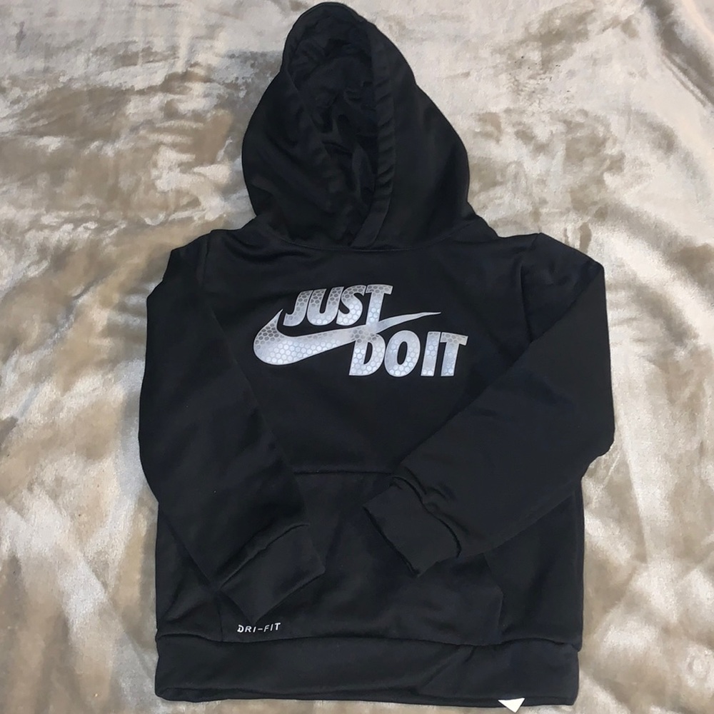 Nike pullover hoodie